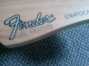 Fender_Strat-FR03[1]